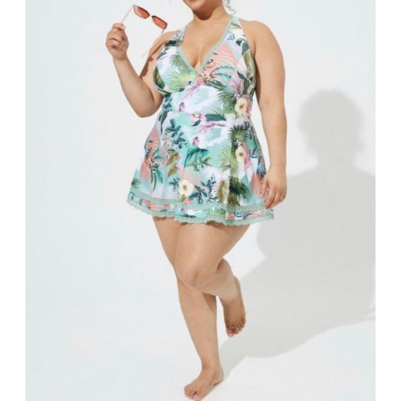 π Wireless Mid Lace Trimmed SwimDress With Brief 4 4X 26 NWT Torrid New! - Picture 2 of 5